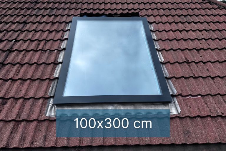 extra lang schuin dak rooflight 100 x 300 cm met grote beglazing